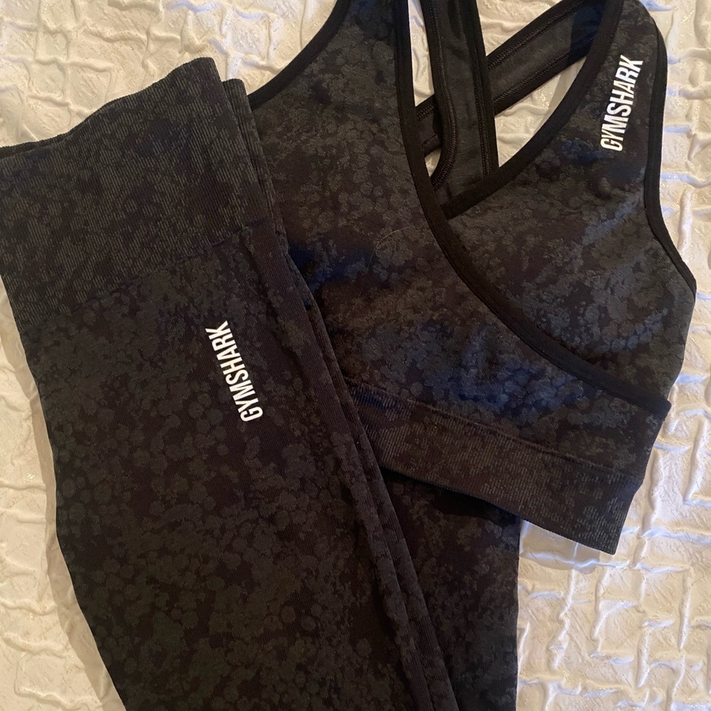 Gymshark adapt set